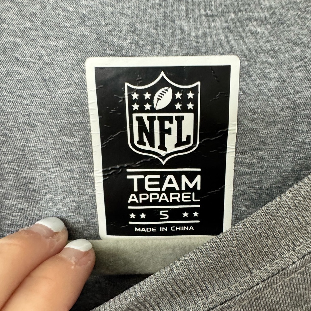 NFL Giants Long Sleeve - Picture 3 of 3